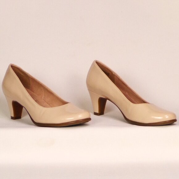 A2 HEELREST by AEROSOLES 6M REDWOOD nude-beige faux-pat.-leather mid-heel pumps - Picture 5 of 15